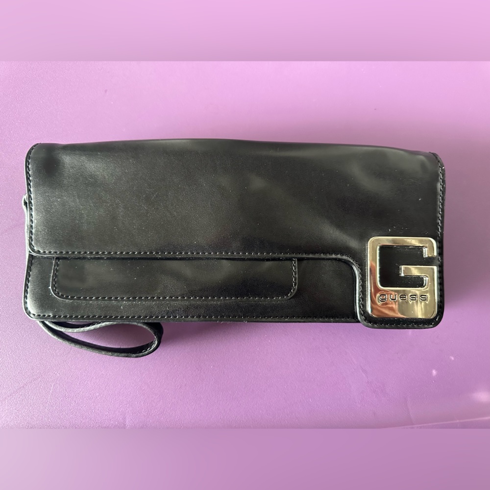GUESS HAND WALLET